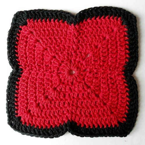 Discover the Beautiful Crochet Red Radiance Dishcloth - Elegant Kitchen Essential Discover the Beautiful Crochet Red Radiance Dishcloth - Elegant Kitchen Essential