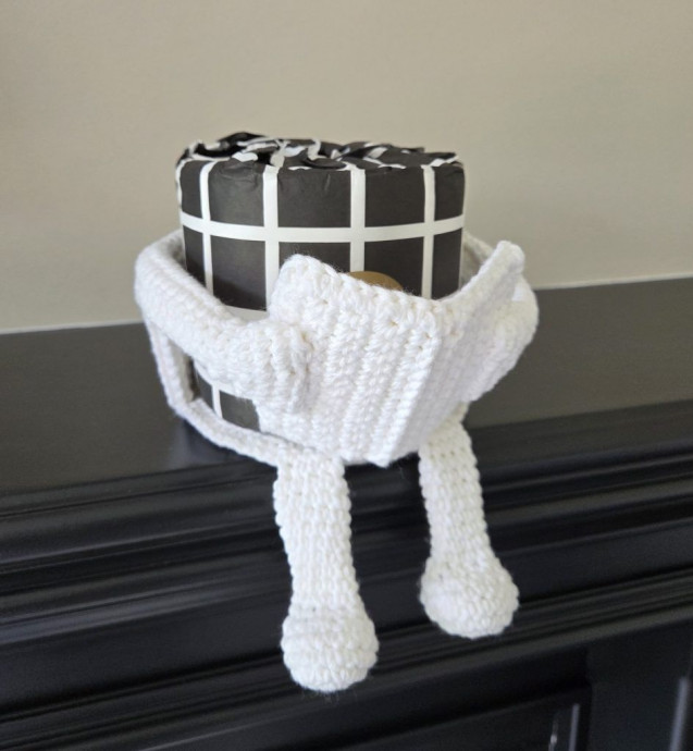 Crochet Book Reader Toilet Paper Holder