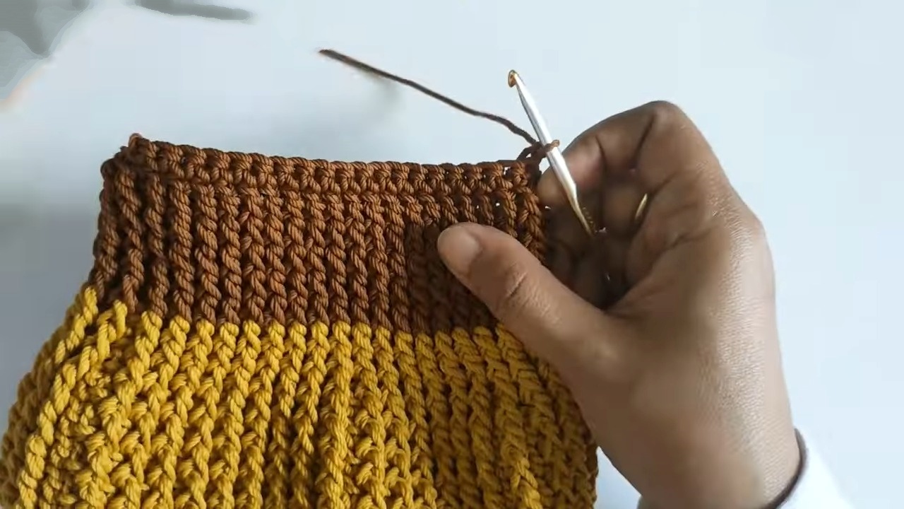 Create Your Own Beautiful Crochet Versatile &amp; Stylish Bag with This Easy Guide