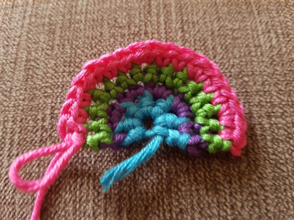 Create a Charming Crocheted Rainbow: A Delightful DIY Project for Your Home