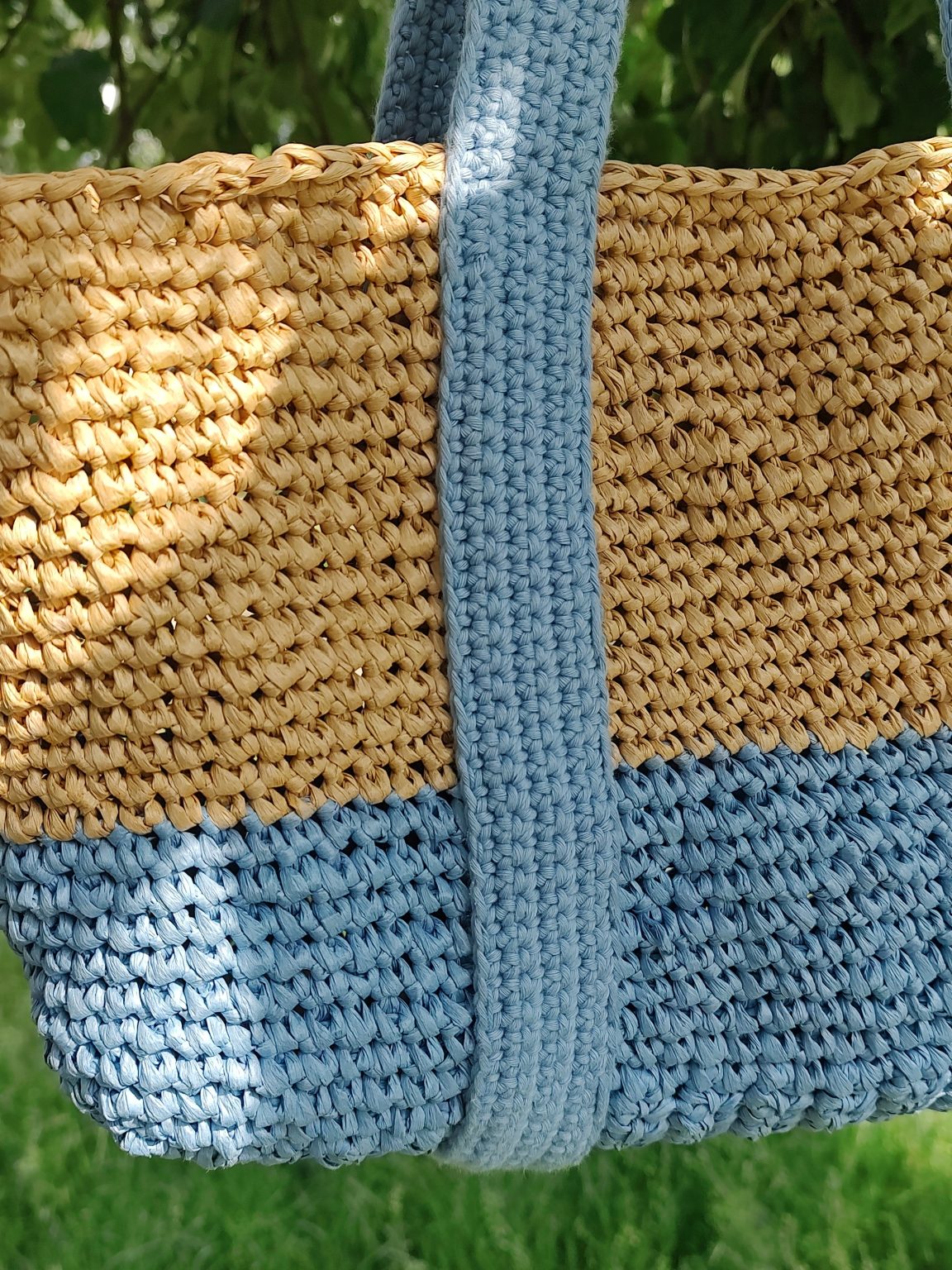 Create Your Stylish Crochet Beach Basket: A Complete Guide for Trendy Beachgoers