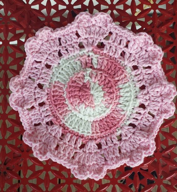 Crochet Hearts go Round Dishcloth