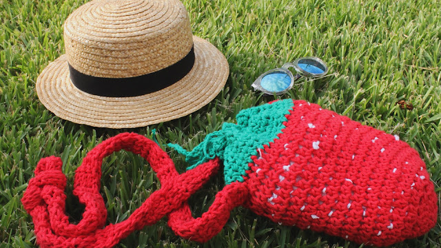 Create Your Own Adorable Crochet Strawberry Bag - A Fun DIY Accessory