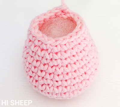 Create Your Own Adorable Crochet Pig in a Blanket: A Comprehensive Guide to Crafting This Charming Amigurumi