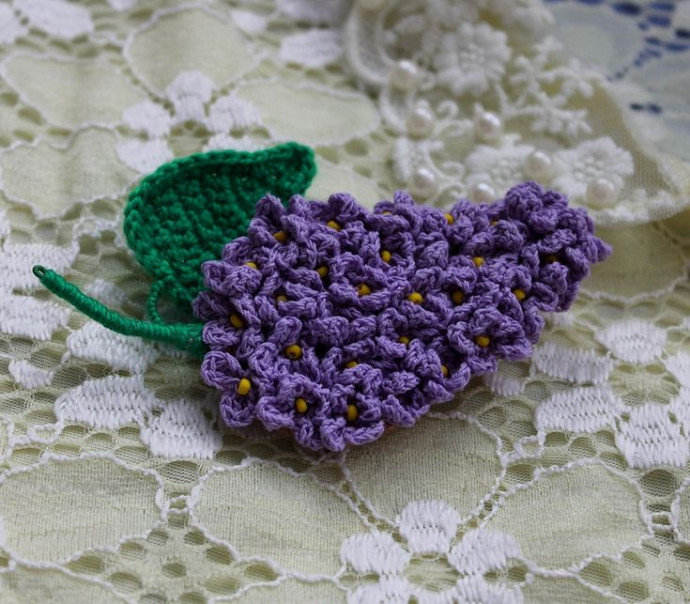 Discover the Art of Creating a Crochet Lilac Twig Brooch: Step-by-Step Guide Discover the Art of Creating a Crochet Lilac Twig Brooch: Step-by-Step Guide