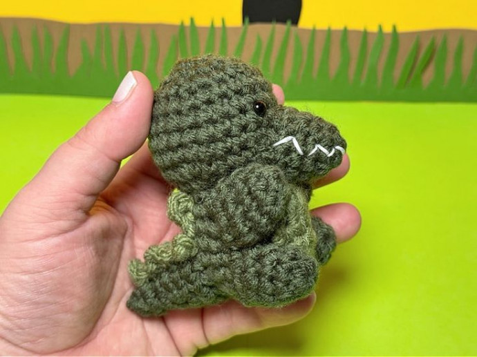 Create Your Own Adorable Crochet Little Crocodile Mini Amigurumi with Easy Instructions