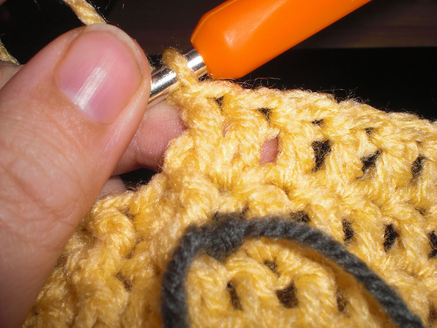 How to Crochet a Stylish Ripple Turban Beanie for Cozy Winter Fashion