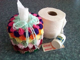 Create Charming Crochet Granny Toilet Tissue Covers for Your Bathroom Decor