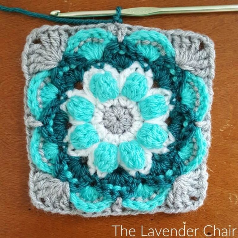 Crochet Lotus Blanket: A Cozy and Elegant Addition to Your Home Decor