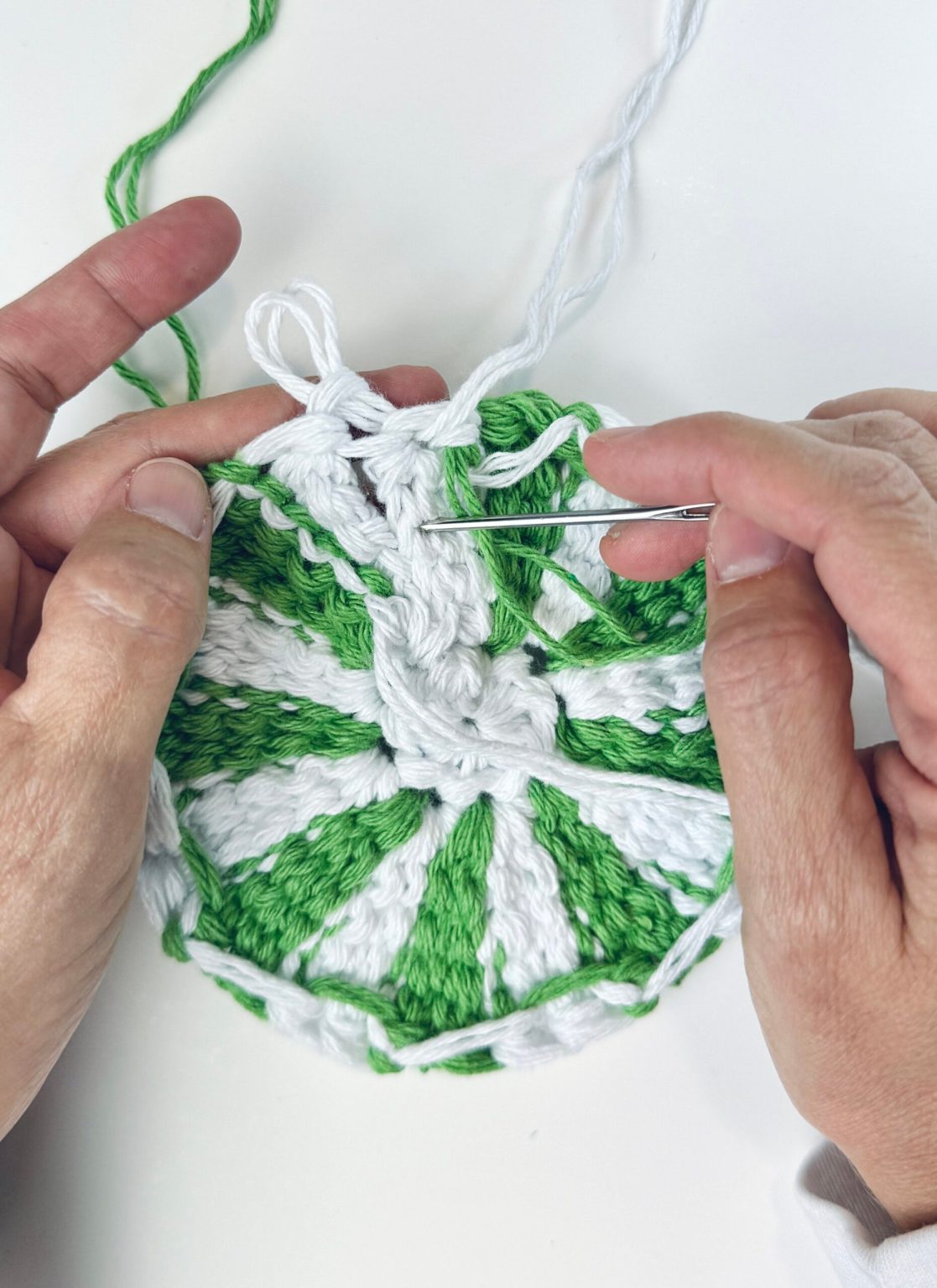 Create a Cozy Peppermint Hot Pad: A Fun Crochet Project for Your Kitchen