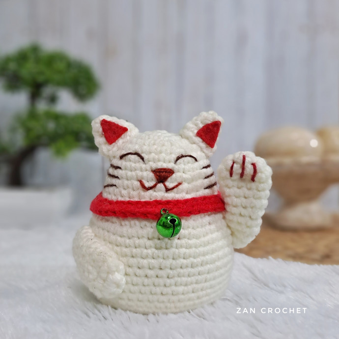 Create Your Own Adorable Crochet Amigurumi Lucky Cat – A Guide to Crafting This Charming Decoration Create Your Own Adorable Crochet Amigurumi Lucky Cat – A Guide to Crafting This Charming Decoration