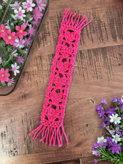 Crochet Hearts Lace Bookmark: A Step-by-Step Guide to Creating Your Own Beautiful Bookmark