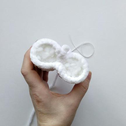 Create an Adorable Crocheted Kitty with Easy Steps and Materials