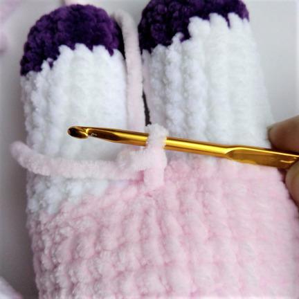 Create an Adorable Crocheted Kitty with Easy Steps and Materials