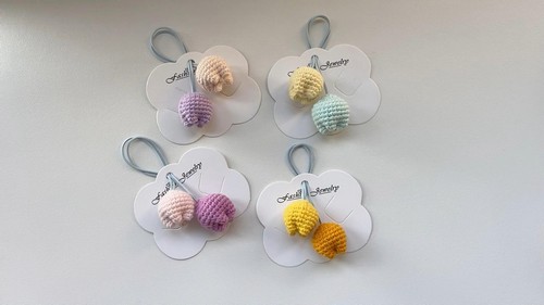 Craft Your Own Adorable Crochet Tulip Hair Tie for a Stylish Hair Accessory