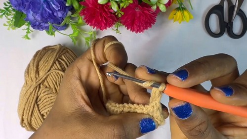 How to Create Adorable Crochet Pumpkin Key Holders for Your Home