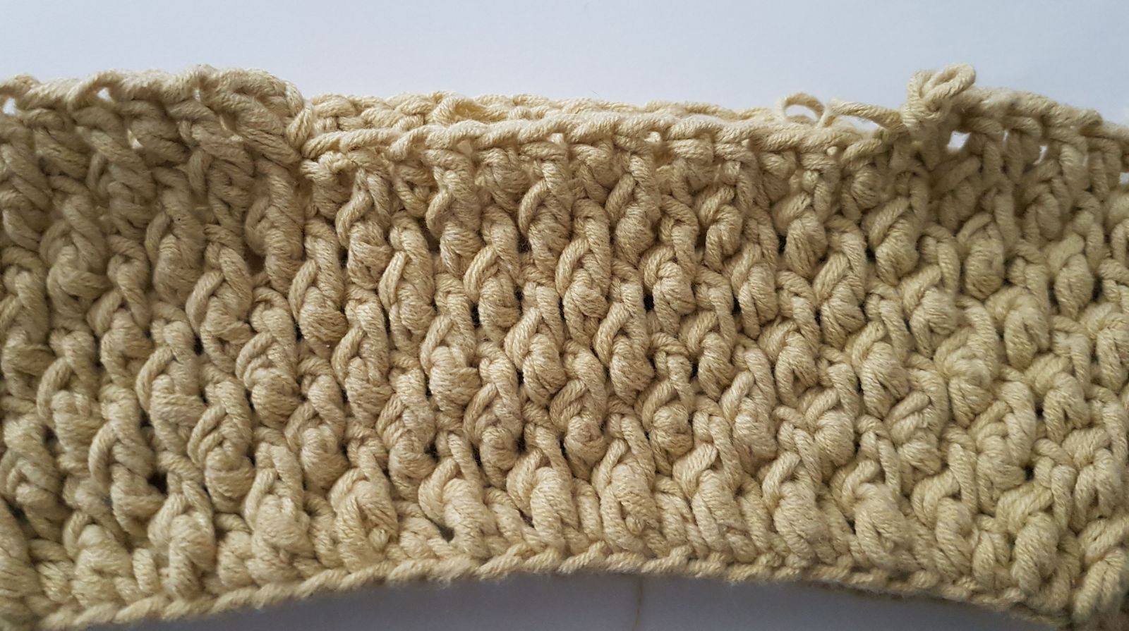 Create Your Cozy Crochet Hooded Cowl: A Step-by-Step Guide for Stylish Warmth