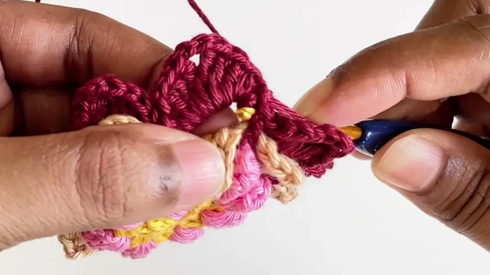 Create Beautiful Crochet Water Lily Flower Granny Square with This Detailed Guide
