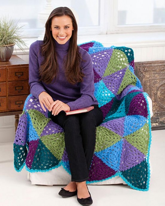 Create Your Own Vibrant Granny Triangles Throw: A Step-by-Step Crochet Guide