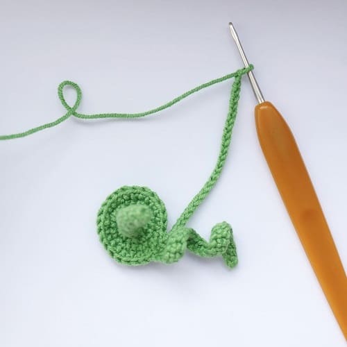 How to Crochet a Charming Pumpkin for Autumn Decor - A Step-by-Step Guide