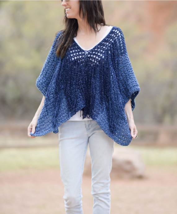 Discover the Comfort of the Azul V-Mesh Easy Poncho - Perfect for Every Outdoor Adventure Discover the Comfort of the Azul V-Mesh Easy Poncho - Perfect for Every Outdoor Adventure