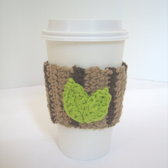 Charming Crochet Wood Grain Cup Sleeve: A Stylish and Cozy Coffee Accessory Charming Crochet Wood Grain Cup Sleeve: A Stylish and Cozy Coffee Accessory