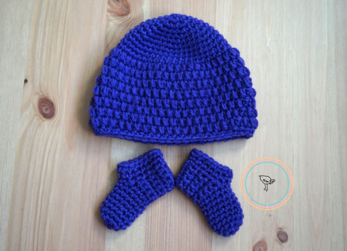 Heartwarming Crochet Newborn Hat and Booties Pattern for Your Little Bundle of Joy