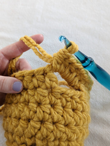 Create Your Own Crochet Mini Basket: A Fun Project for All Skill Levels