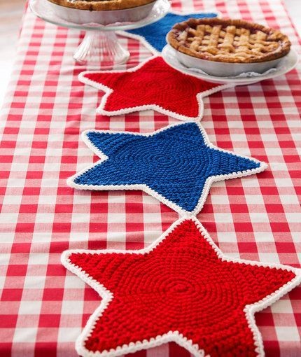 Create a Stunning Crochet Americana Star Table Runner for Your Home Decor Create a Stunning Crochet Americana Star Table Runner for Your Home Decor