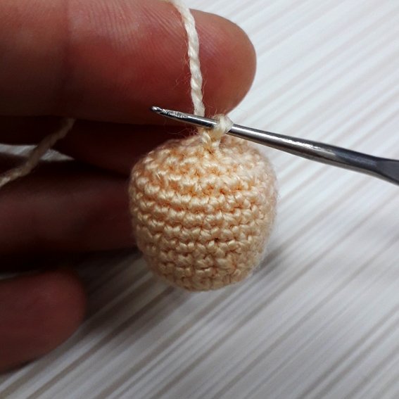 Create Your Own Charming Crochet Doll Snow White Pencil Decor for Fun and Whimsy