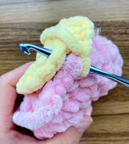 Create Your Own Adorable Crochet Rose Flower Plushie: DIY Guide