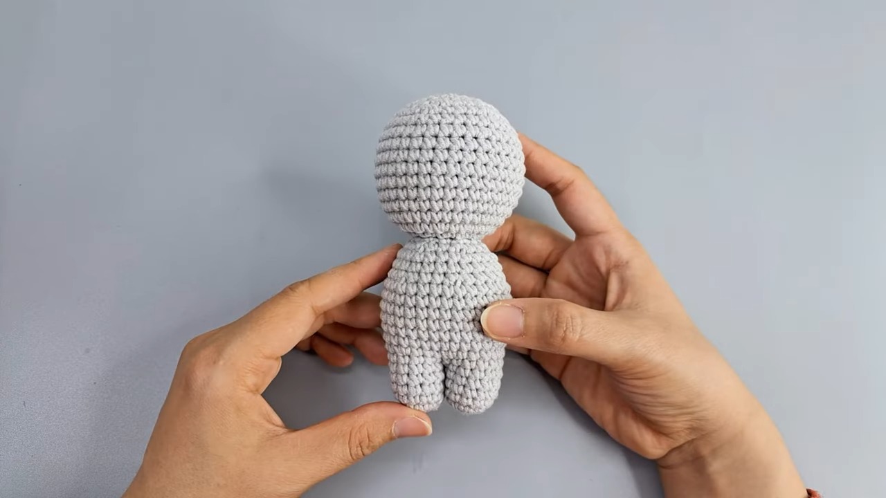 Crochet Standing Cat