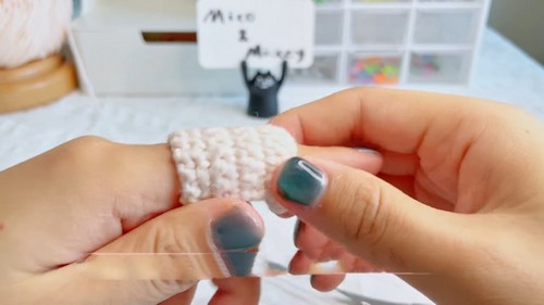 Ultimate Guide to Creating Crochet Finger Protectors with Bunny Ears and Frog Eyes