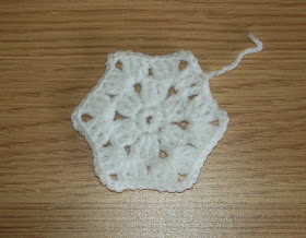 Create a Stunning Snowflake Placemat with Crochet for Winter Elegance