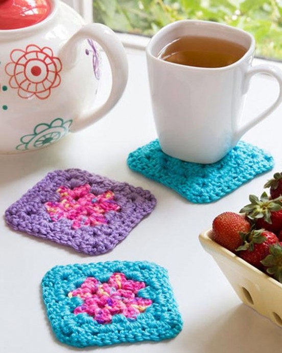 Create Charming and Functional Square Coasters with This Easy Crochet Guide