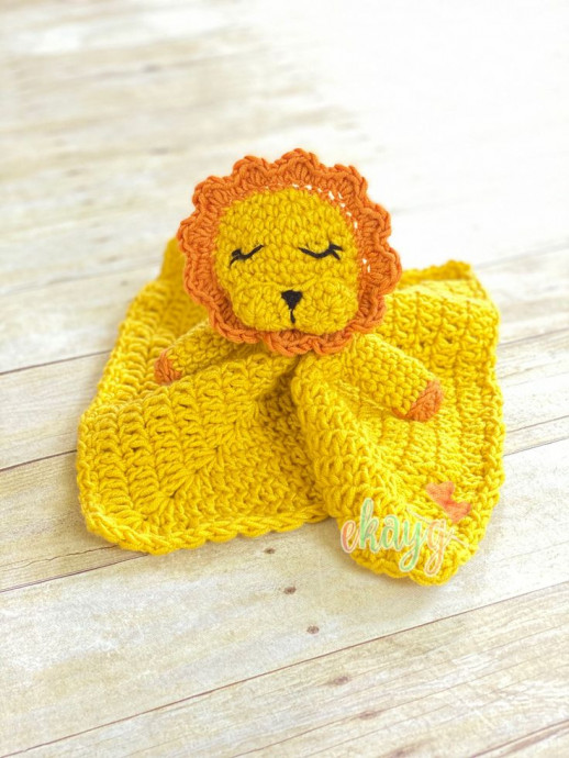 Crochet Lion Lovey Puppet