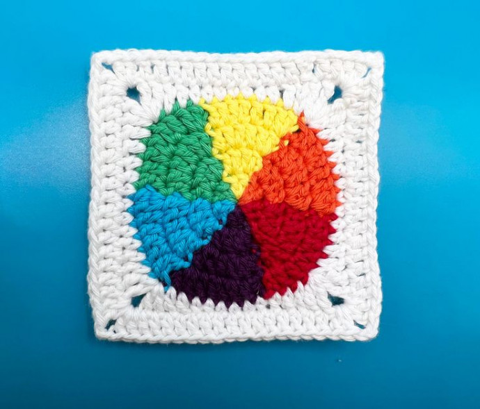 Create a Vibrant Crochet Colour Wheel Granny Square – Step-by-Step Guide Create a Vibrant Crochet Colour Wheel Granny Square – Step-by-Step Guide
