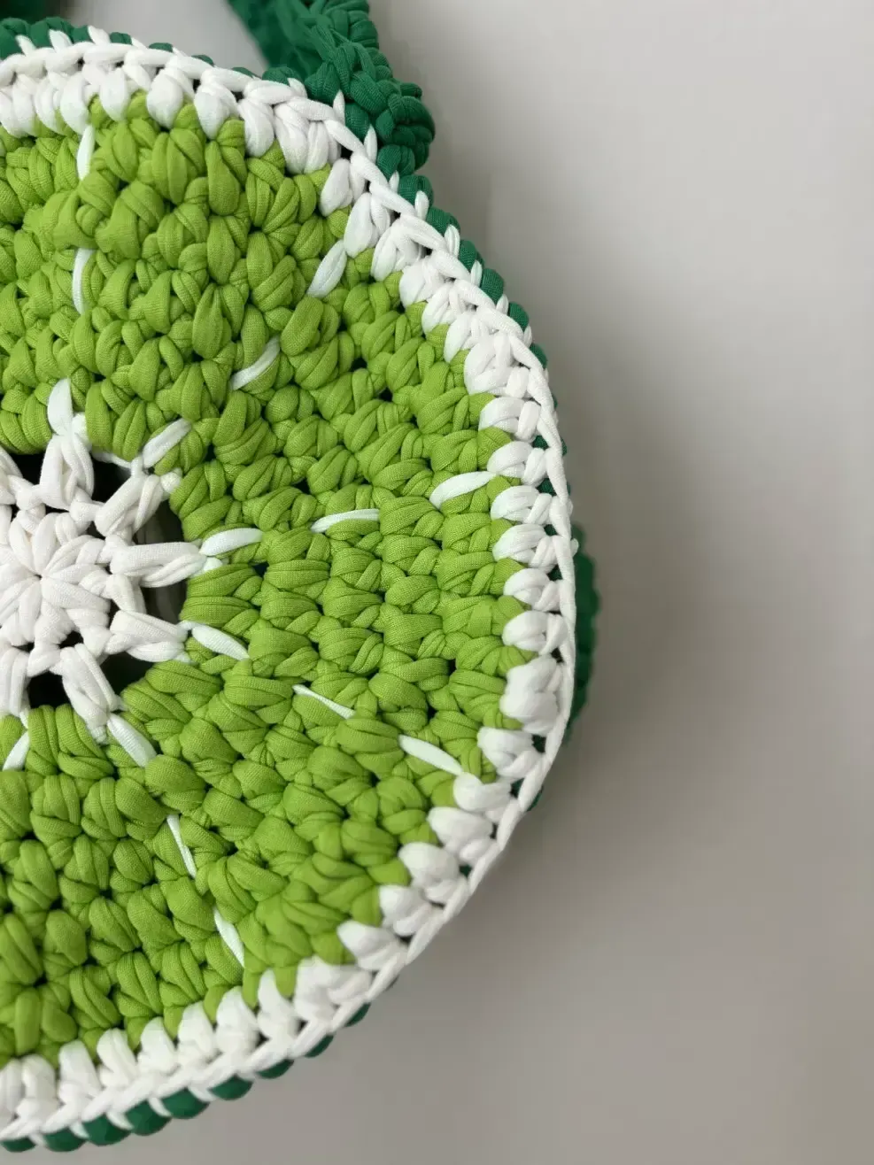 Create Your Own Charming Crochet Lime Handbag: A Step-By-Step Guide